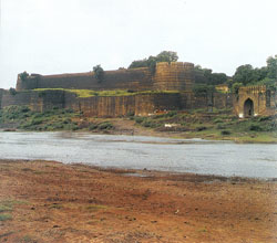 Balapur Fort, Amravati, India Tourist Information