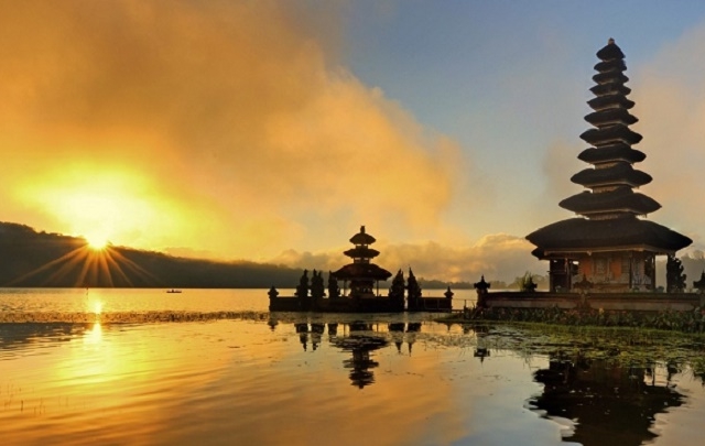Sun Sea & Shopping Tour In Bali Photos