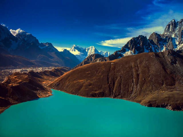 Beautiful Gokyo Lake