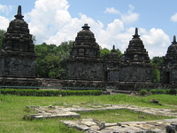 Candi Lumbung