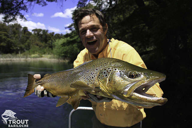 Argentine Trout Fishing: A Fly Fisherman's Guide to Patagonia [Book]