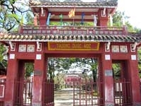 Hue National School - Quoc Hoc Hue