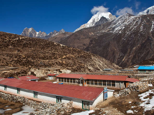 Lobuche Peak 18 Days photo 6