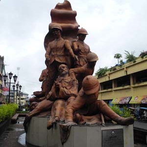 Monument Oragon, Naga, Philippines Tourist Information