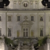 Swan House