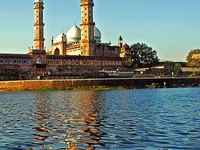 Taj-ul-Masajid Taj-ul-Masajid