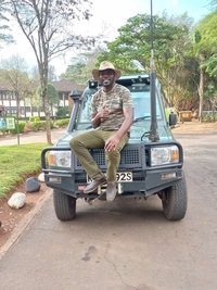 Charles Safaris Charles Safaris