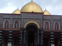 Mesjid Kubah Emas Bagian Belakang2