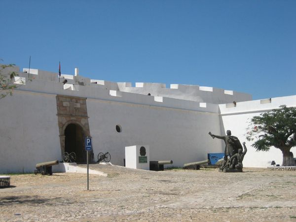 Museums In Luanda Angola 2177