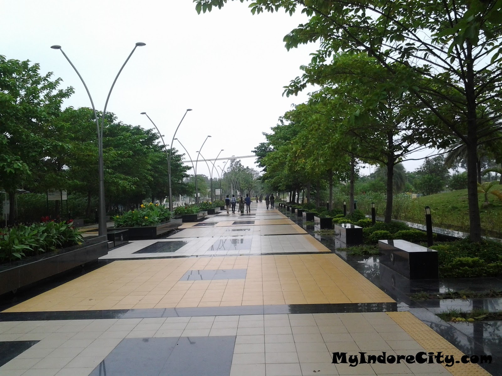 Atal Bihari Vajpeyee Regional Park, Indore, India Tourist Information