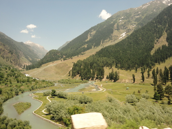 Betaab Valley, India Tourist Information