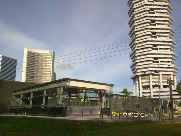 Nicoll Highway MRT Station, Kallang, Singapore Tourist Information