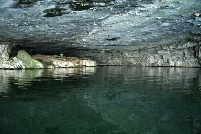 nickajack cave tour