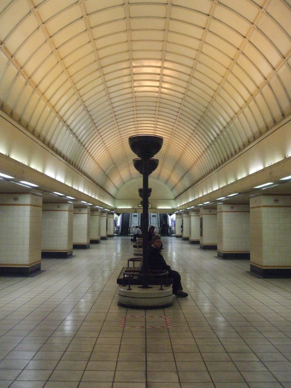 Gants Hill Tube Station, England Tourist Information