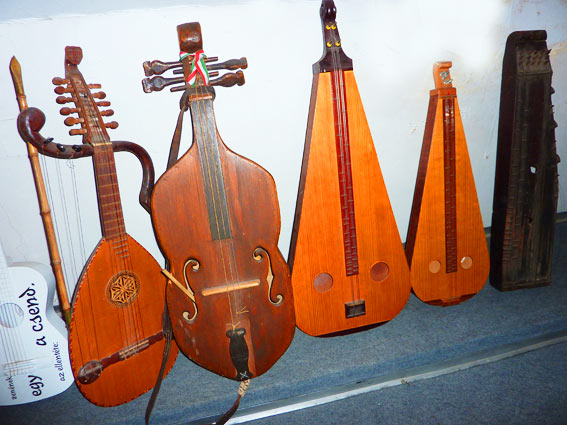 Leskowsky Musical Instrument Collection, Kecskemét ...