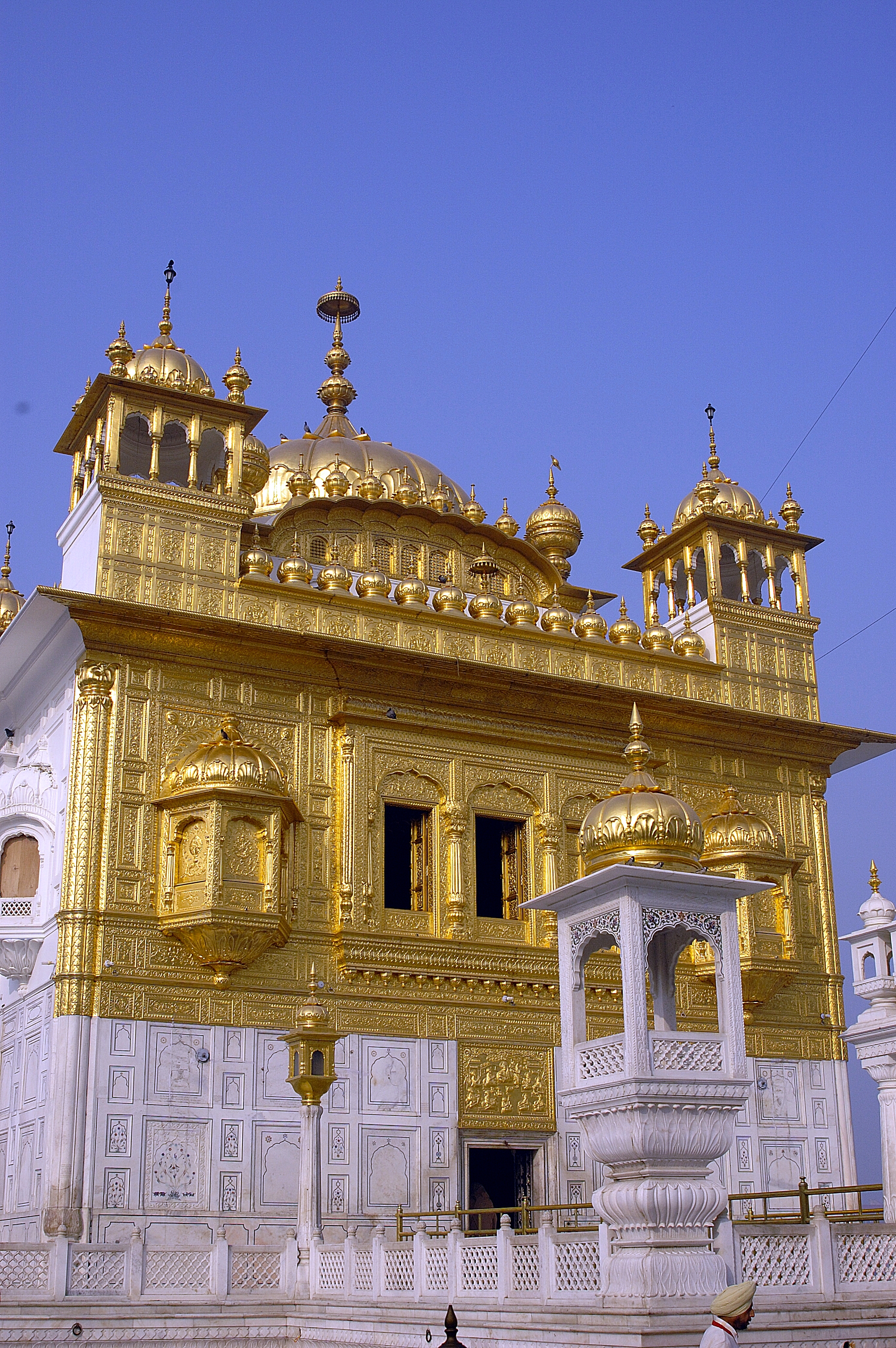Gurdwara Sri Tarn Taran Sahib, Tarn Taran, India Tourist Information