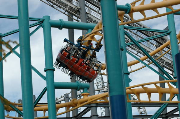 Time Warp Roller Coaster, Vaughan, Canada Tourist Information