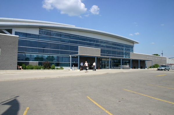 toronto kitchener waterloo airport        
        <figure class=